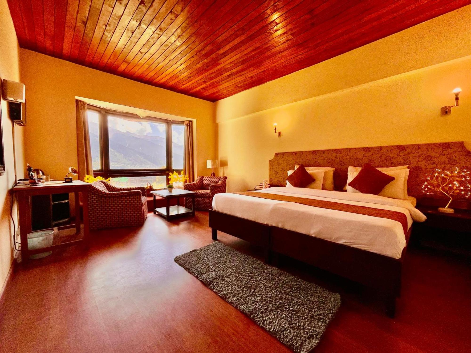 Sagar Resort !! Mountain View ! Luxury Stay ! Family Resort ! Private Parking ! Near Mall Road Manāli Eksteriør bilde