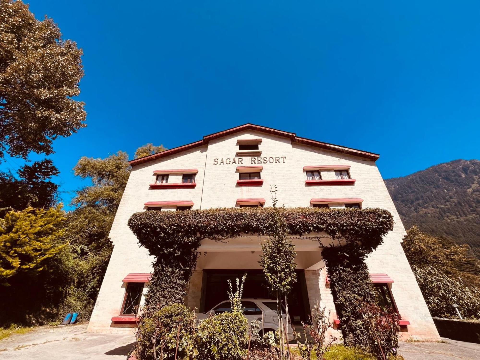 Sagar Resort !! Mountain View ! Luxury Stay ! Family Resort ! Private Parking ! Near Mall Road Manāli Eksteriør bilde